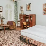 Beautiful Apartment In Kolobrzeg With Wifi