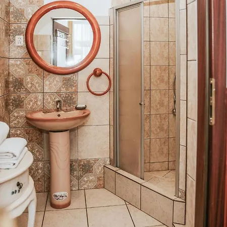 Beautiful In With Wifi Apartment